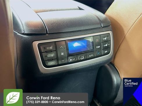 Used 2017 Toyota Highlander Limited Platinum image 29
