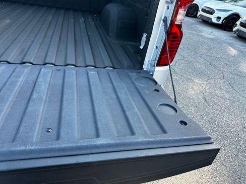 Used 2022 Chevrolet Silverado 1500 Custom image 46