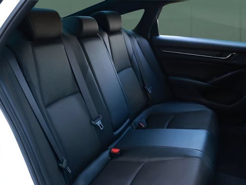 Used 2021 Honda Accord Sport image 25