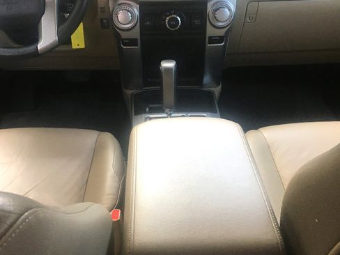 Used 2013 Toyota 4Runner Limited image 19