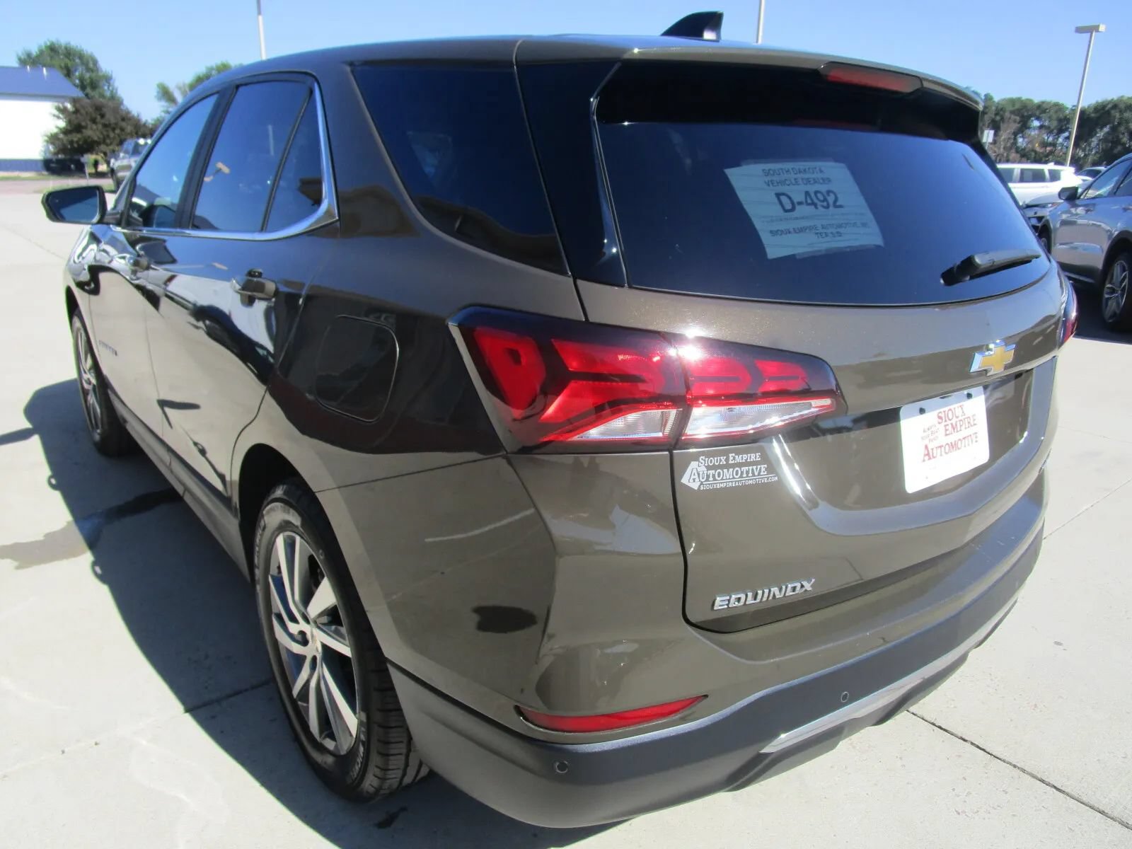 Used 2023 Chevrolet Equinox LT AWD/4WD image 7