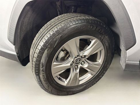 Used 2023 Toyota RAV4 XLE AWD/4WD image 36