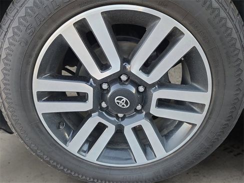 Used 2022 Toyota 4Runner Limited image 14