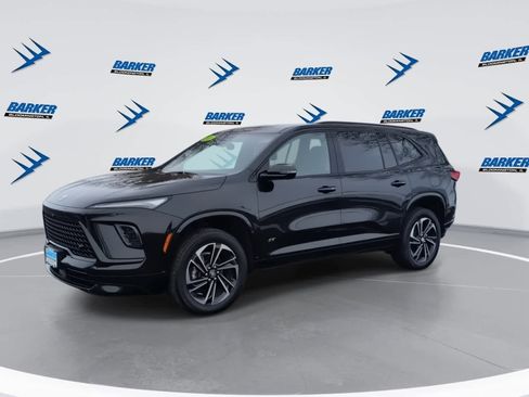 Used 2025 Buick Enclave Sport Touring image 4