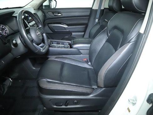Used 2023 Nissan Pathfinder SL w/ SL Premium Package AWD/4WD image 21