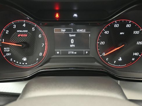 Certified 2025 Chevrolet Trax RS w/ Sunroof Package FWD image 14