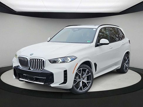 Used 2026 BMW X5 xDrive50e AWD/4WD image 1
