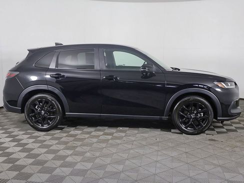 Used 2024 Honda HR-V Sport image 17