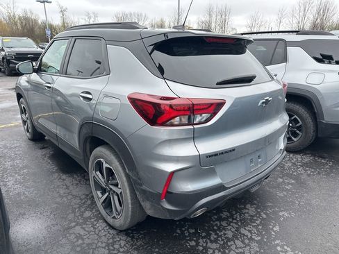 Used 2023 Chevrolet TrailBlazer RS w/ Sun and Liftgate Package image 4