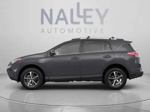 Used 2018 Toyota RAV4 XLE FWD image 2