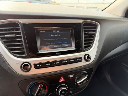 Used 2018 Hyundai Accent SE FWD image 30