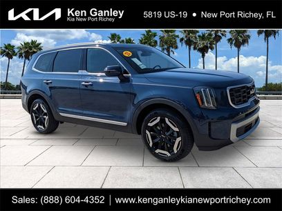 Used 2023 Kia Telluride S w/ S Sunroof Package