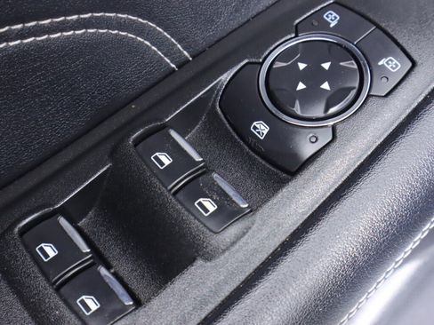 Used 2022 Ford Edge Titanium image 24