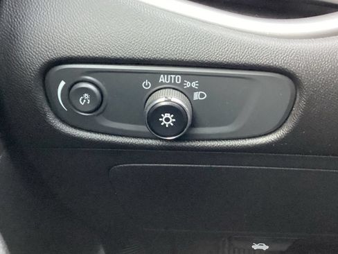 Used 2023 Chevrolet Malibu LT FWD image 22