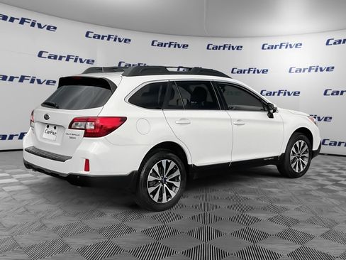 Used 2017 Subaru Outback 3.6R Limited AWD/4WD image 6