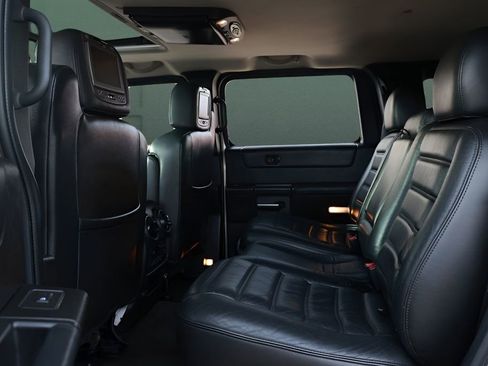 Used 2005 HUMMER H2 Base w/ Preferred Equipment Group image 11