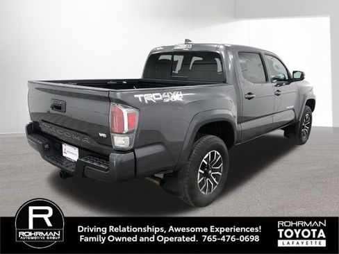 Used 2020 Toyota Tacoma TRD Sport AWD/4WD image 6