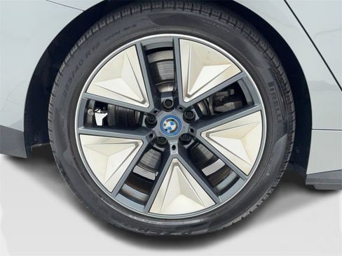 Used 2024 BMW i4 eDrive35 w/ Premium Package image 54