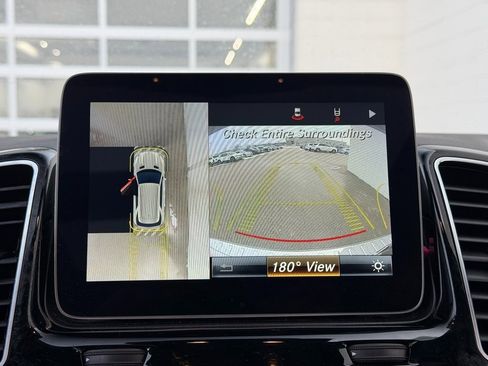 Used 2019 Mercedes-Benz GLE 400 4MATIC image 34