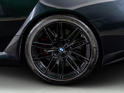 Used 2025 BMW M5 w/ Executive Package image 17