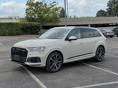 Used 2023 Audi Q7 3.0T Prestige w/ Prestige Package AWD/4WD image 2