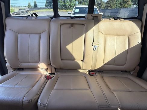 Used 2012 Ford F150 Lariat w/ Lariat Chrome Pkg RWD image 22
