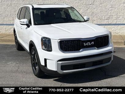 Used 2023 Kia Telluride EX w/ EX Captain's Chair Package