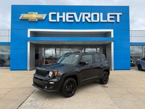 Used 2023 Jeep Renegade Altitude w/ Sun/Sound Group AWD/4WD image 1