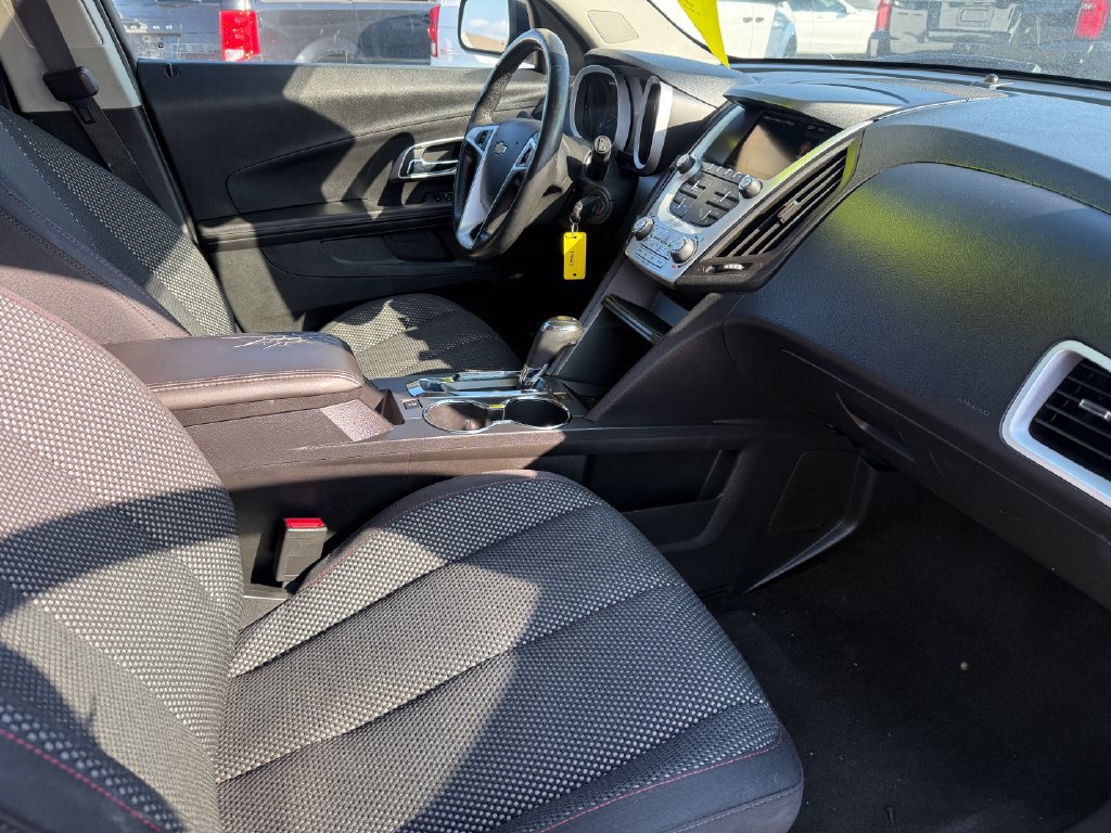Used 2016 Chevrolet Equinox LT FWD image 15