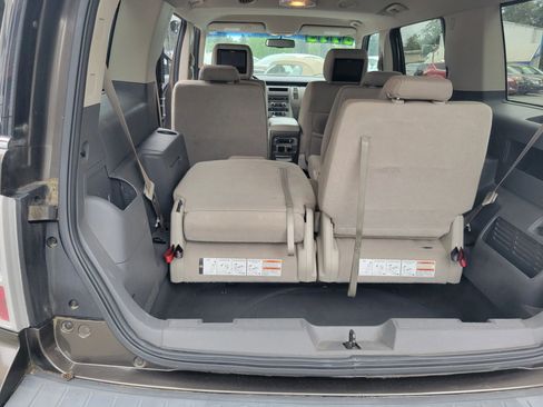 Used 2011 Ford Flex SEL FWD image 10