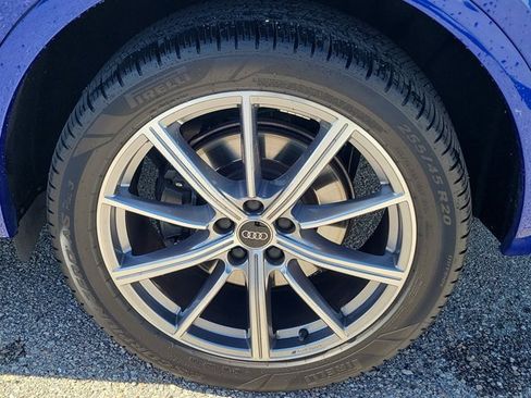 Certified 2022 Audi SQ5 Premium Plus w/ Premium Plus Package image 10