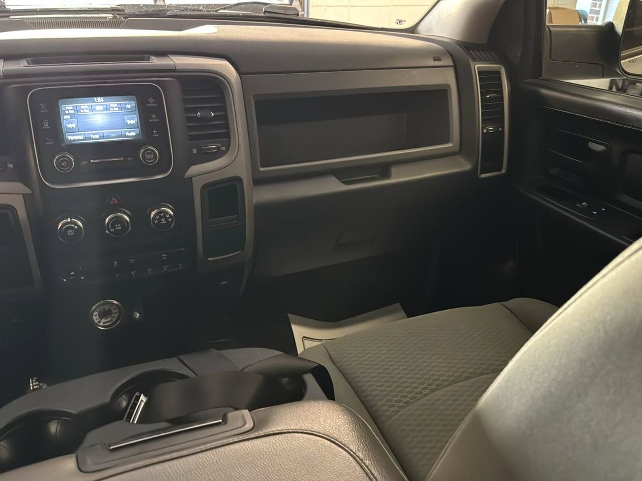 Used 2015 RAM 3500 Tradesman w/ Chrome Appearance Group AWD/4WD image 20