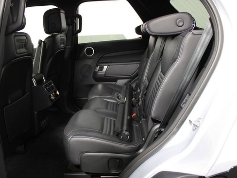 Used 2022 Land Rover Discovery S R-Dynamic image 26