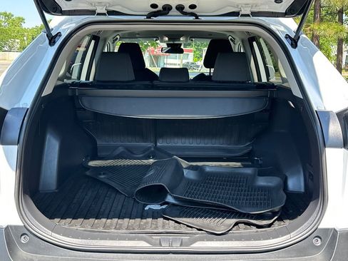 Used 2025 Toyota RAV4 XLE AWD/4WD image 6