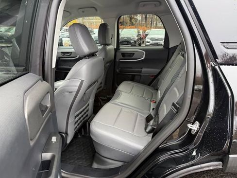 Used 2025 Ford Bronco Sport Badlands image 4