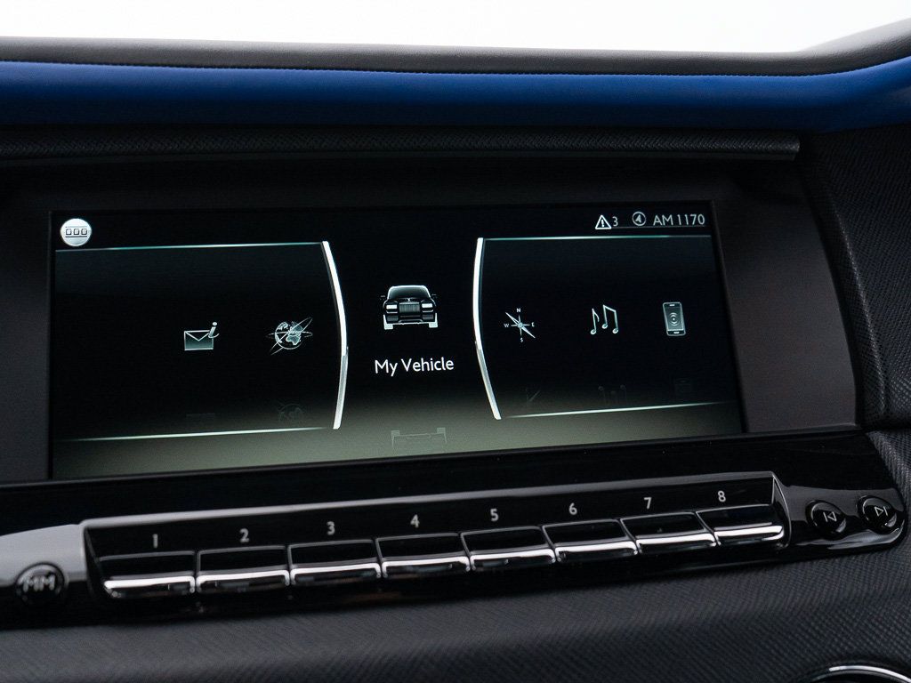 Certified 2022 Rolls-Royce Cullinan w/ Technology Package AWD/4WD image 45