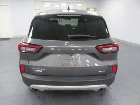 Used 2023 Ford Escape Active AWD/4WD image 6