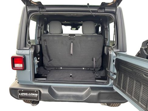 Used 2024 Jeep Wrangler Sport S image 18