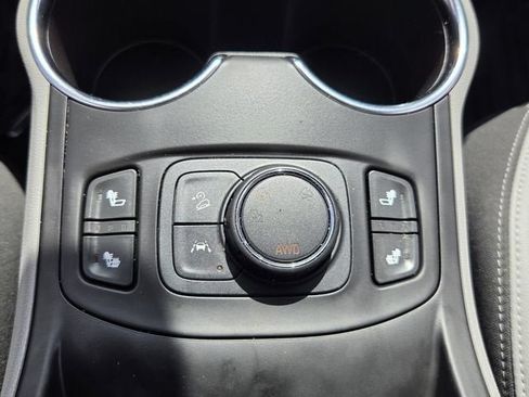 Used 2024 GMC Terrain SLT w/ Infotainment Package II AWD/4WD image 24