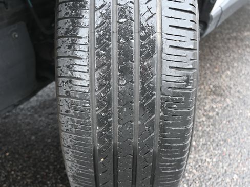 Used 2023 Toyota RAV4 Limited image 12