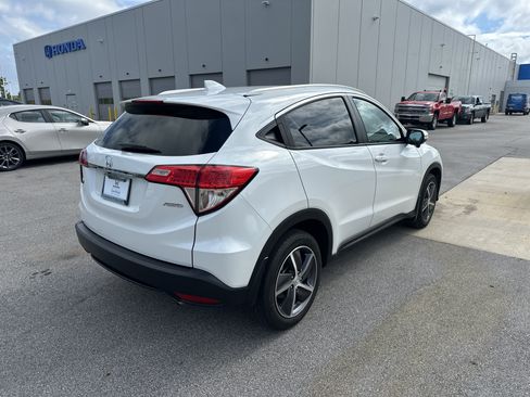 Used 2021 Honda HR-V EX image 4