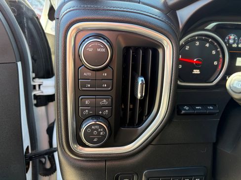 Used 2021 Chevrolet Silverado 2500 LTZ image 14