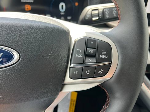 New 2026 Ford Explorer Active w/ Active Comfort Package RWD image 24