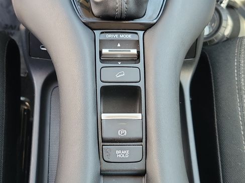 Used 2025 Honda HR-V LX image 28