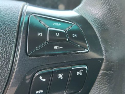 Used 2018 Ford Explorer XLT image 25