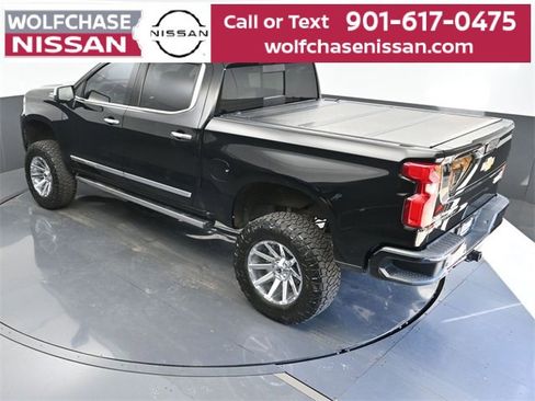 Used 2022 Chevrolet Silverado 1500 High Country w/ High Country Premium Package image 32