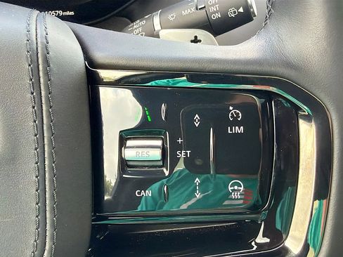 Used 2025 Land Rover Range Rover Sport Dynamic SE image 39