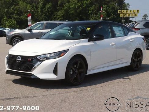 New 2025 Nissan Sentra SR image 3