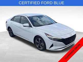 Used 2023 Hyundai Elantra SEL w/ Convenience Package FWD video 1
