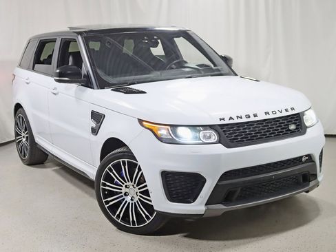 Used 2017 Land Rover Range Rover Sport SVR image 6